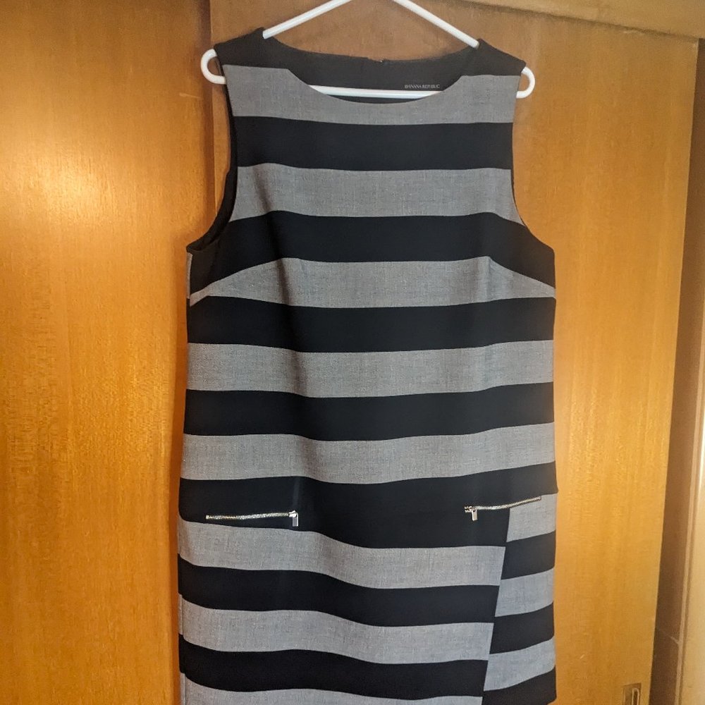 Banana Republic Sleeveless Dress